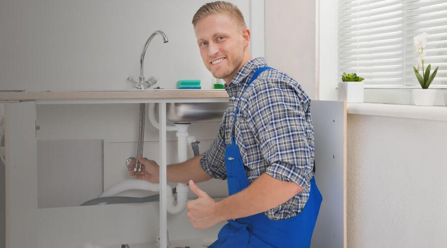 Burst Pipe Emergency Service in Henry, IL